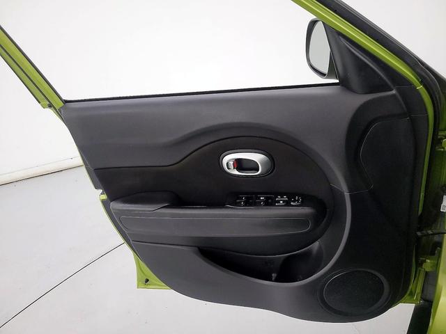 Photo of 2015 Green Kia Soul