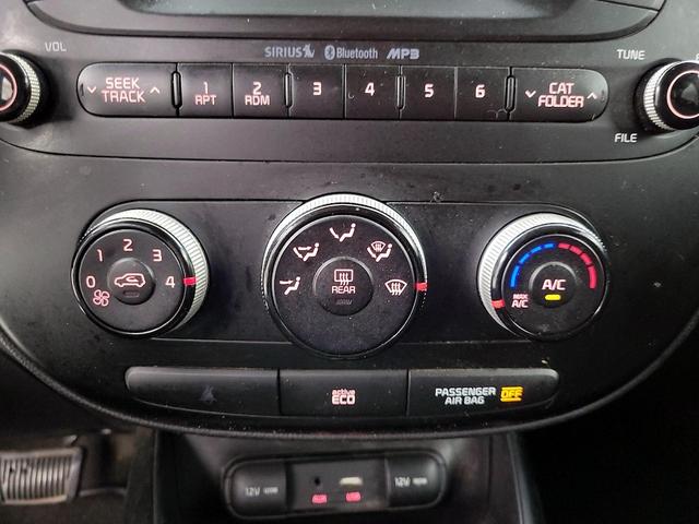 Photo of 2015 Green Kia Soul