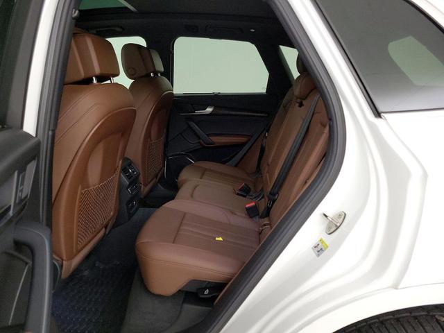 Photo of 2020 White Audi Q5 e