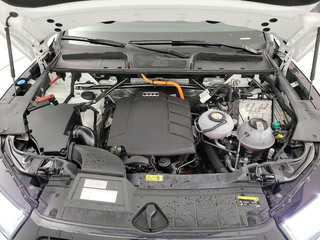 Photo of 2020 White Audi Q5 e