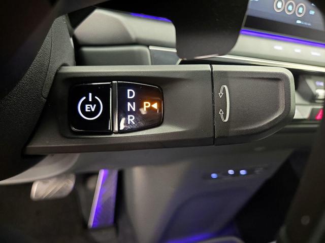 Photo of 2024 Gray Kia EV9