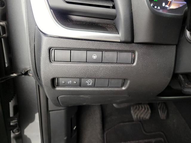 Photo of 2023 Gray Nissan Rogue