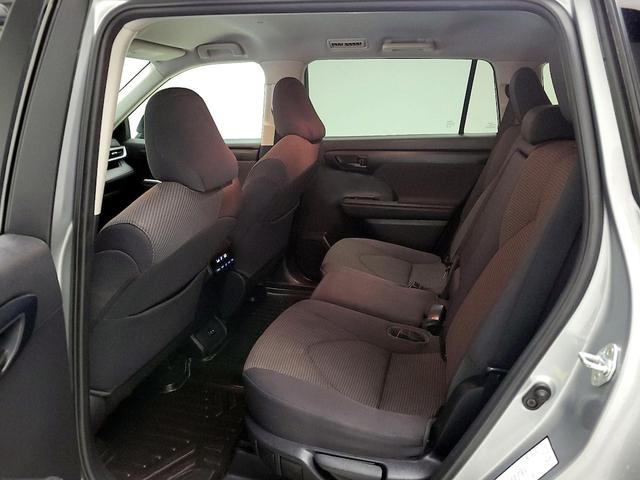 Photo of 2021 Silver Toyota Highlander