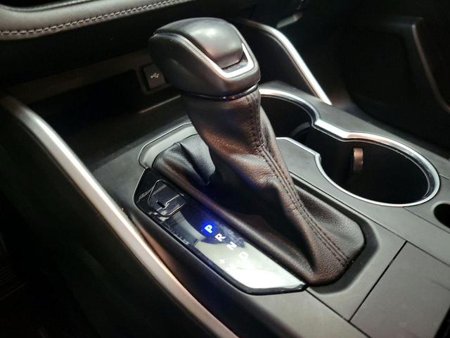 Photo of 2021 Silver Toyota Highlander
