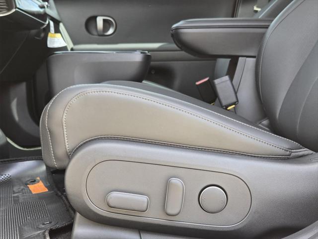 Photo of 2025 Atlas White Hyundai IONIQ 5