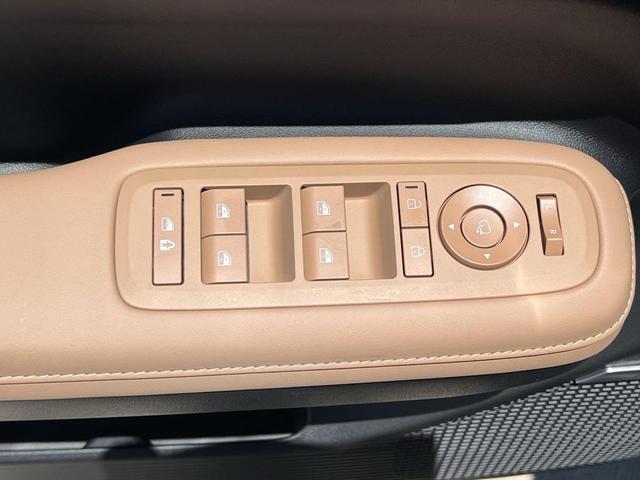 Photo of 2026 Serenity White Hyundai SANTA FE HEV
