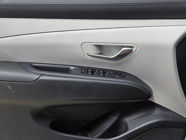Photo of 2025 Serenity White Pearl Hyundai TUCSON