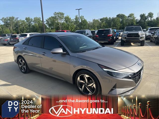 Photo of 2023 Fluid Metal Hyundai ELANTRA