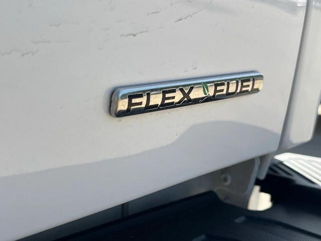 Photo of 2016 Oxford White Ford F-150