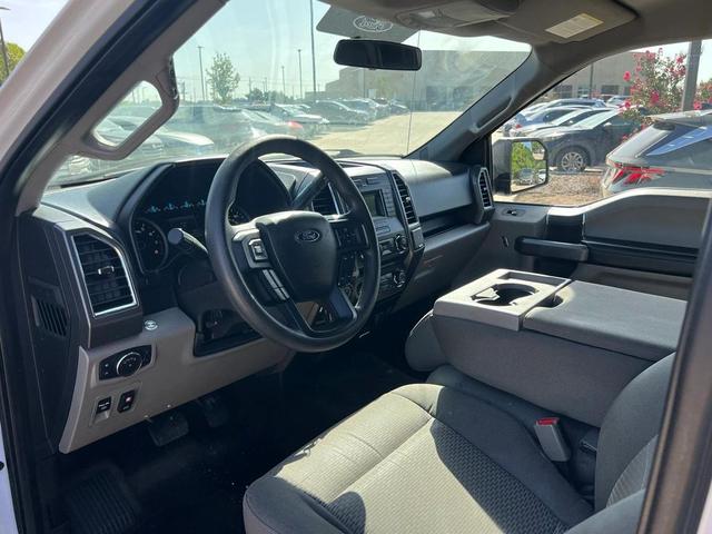 Photo of 2016 Oxford White Ford F-150