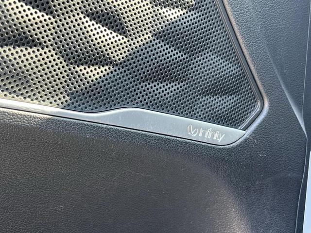 Photo of 2020 Quartz White Hyundai SANTA FE