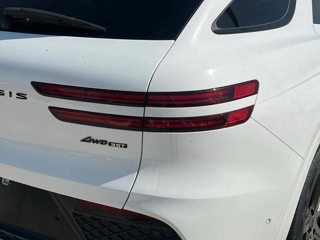 Photo of 2023 White Genesis GV70
