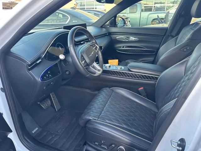 Photo of 2023 White Genesis GV70