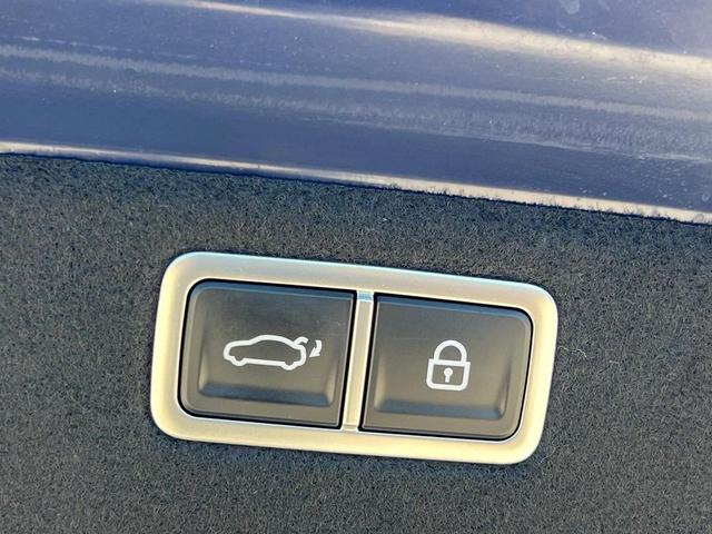 Photo of 2023 Capri Blue Genesis G70