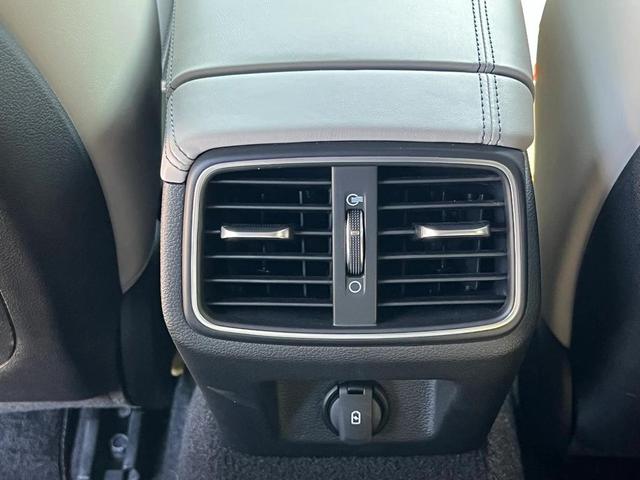 Photo of 2023 Capri Blue Genesis G70