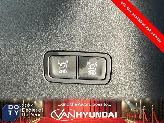 Photo of 2025 Hampton Gray Hyundai SANTA FE HEV