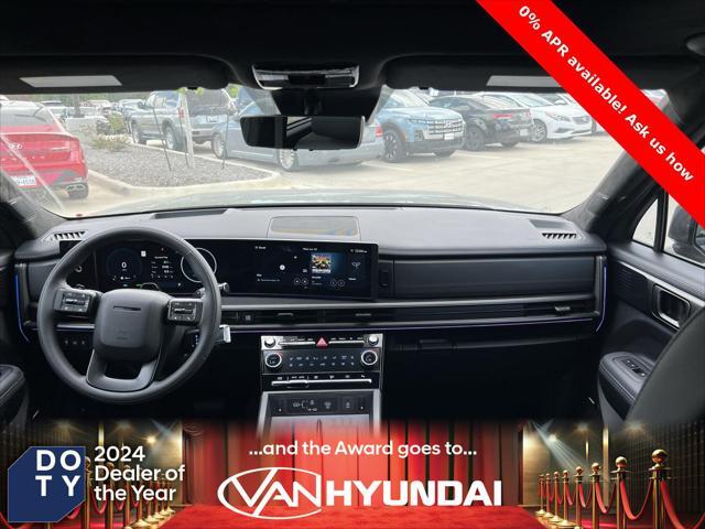 Photo of 2025 Hampton Gray Hyundai SANTA FE HEV