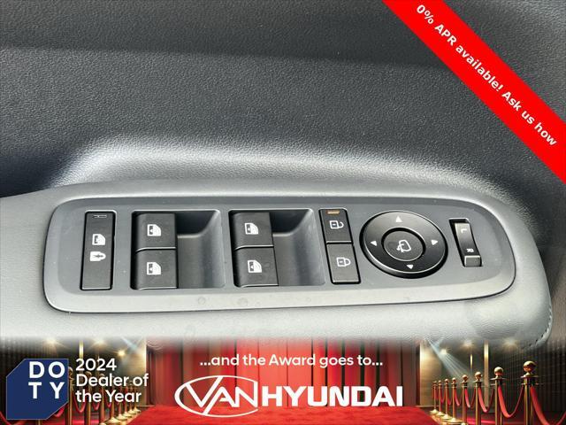 Photo of 2025 Hampton Gray Hyundai SANTA FE HEV