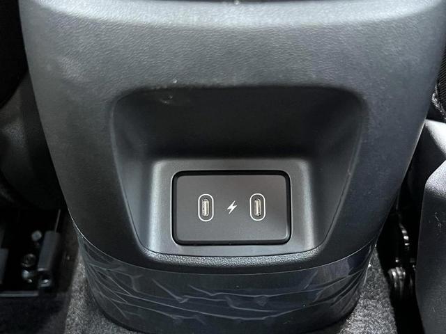 Photo of 2025 Fluid Metal Hyundai ELANTRA