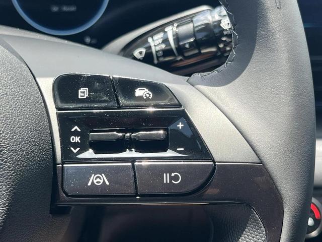 Photo of 2025 Fluid Metal Hyundai ELANTRA
