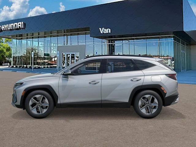 Photo of 2025 Shimmering Silver Hyundai TUCSON