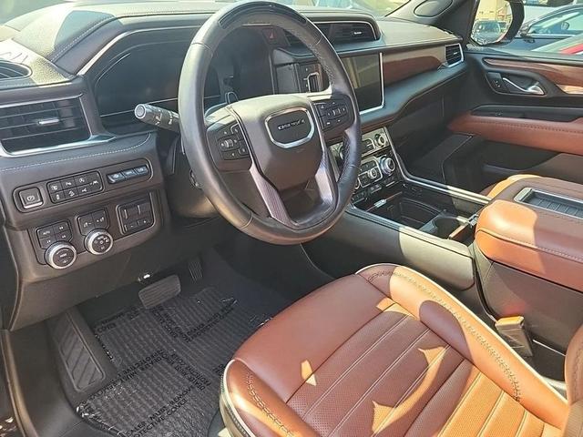Photo of 2023 Titanium Rush Metallic GMC Yukon