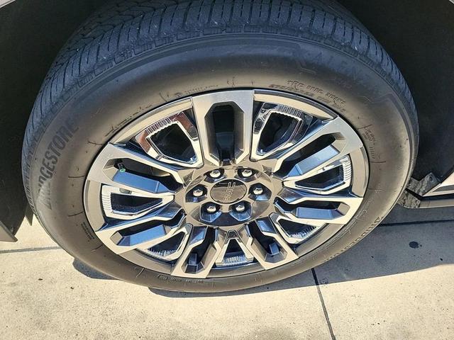 Photo of 2023 Titanium Rush Metallic GMC Yukon