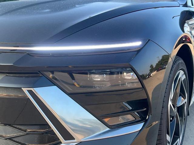 Photo of 2026 Abyss Black Hyundai SONATA