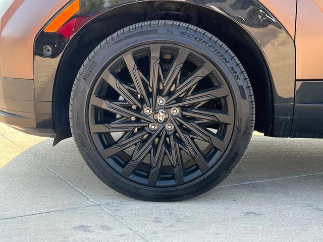 Photo of 2024 Earthy Brass Matte Hyundai SANTA FE