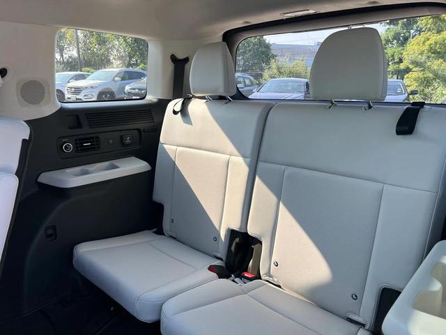 Photo of 2024 Earthy Brass Matte Hyundai SANTA FE