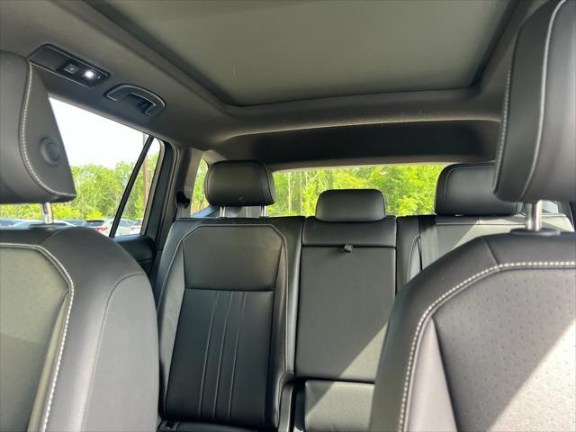 Photo of 2024 Platinum Gray Volkswagen Tiguan