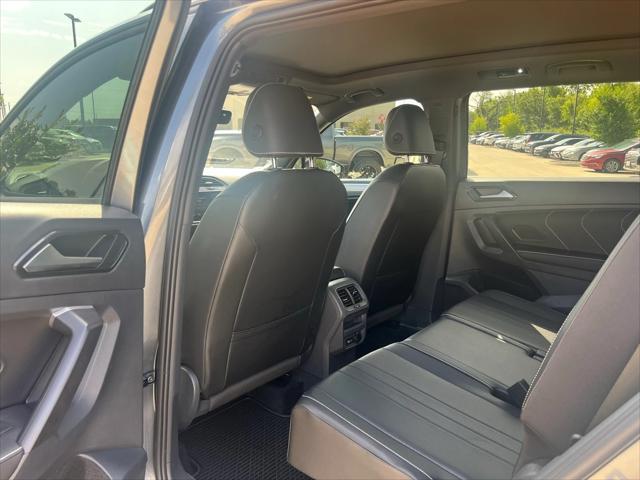 Photo of 2024 Platinum Gray Volkswagen Tiguan