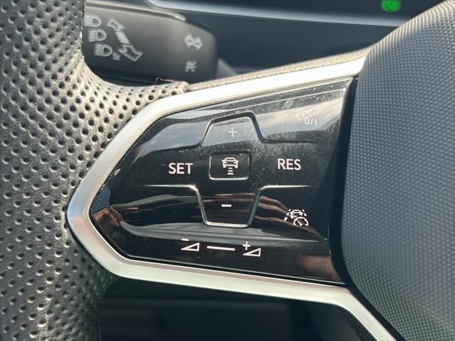 Photo of 2024 Platinum Gray Volkswagen Tiguan