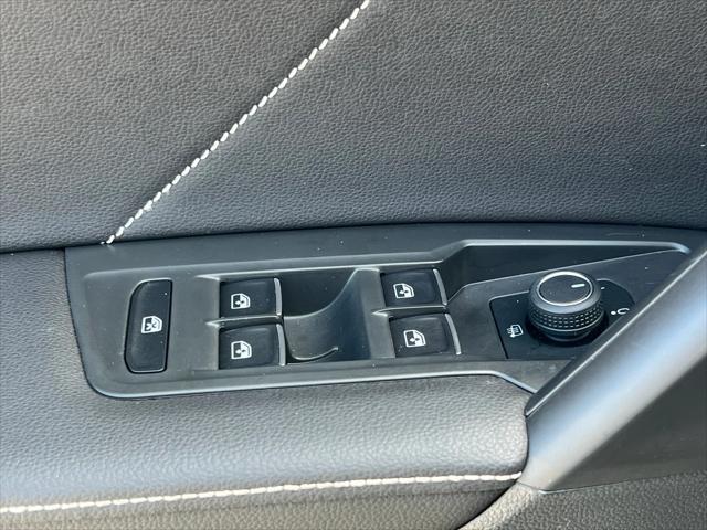 Photo of 2024 Platinum Gray Volkswagen Tiguan