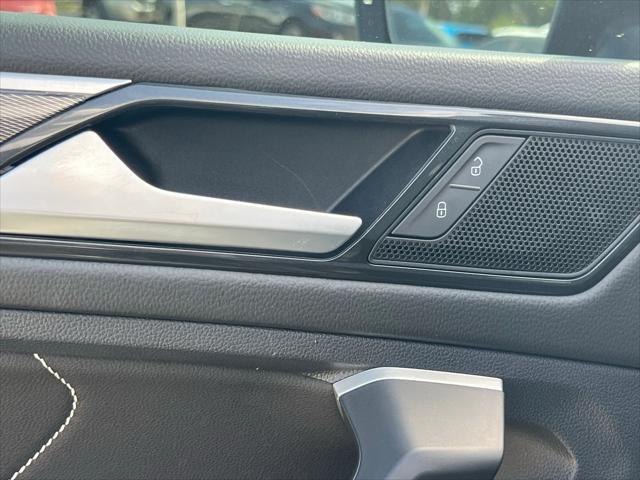 Photo of 2024 Platinum Gray Volkswagen Tiguan