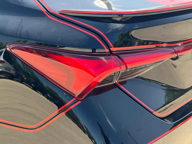 Photo of 2020 Midnight Black Toyota Avalon