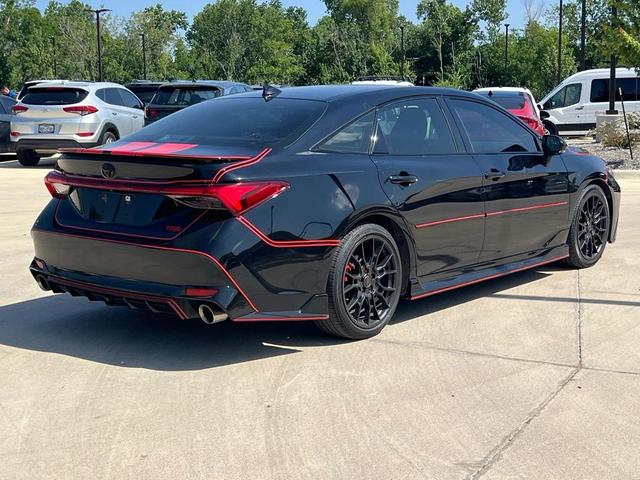 Photo of 2020 Midnight Black Toyota Avalon
