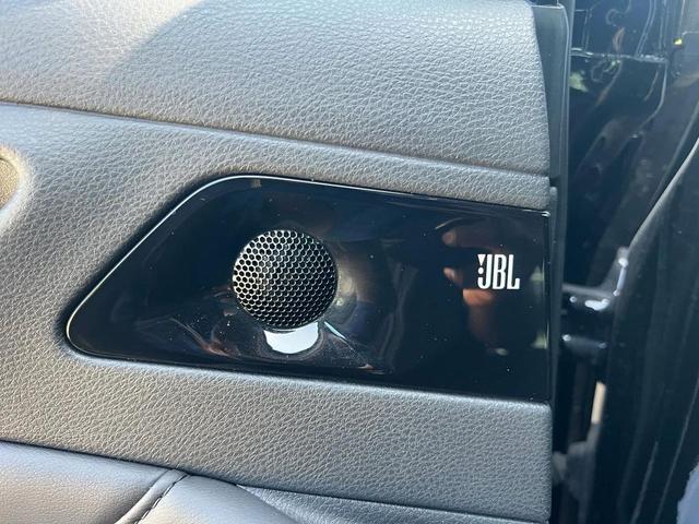 Photo of 2020 Midnight Black Toyota Avalon