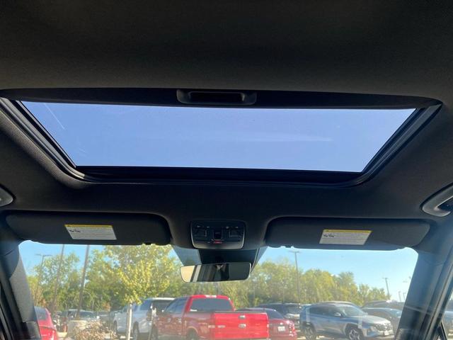 Photo of 2026 Creamy White Pearl Hyundai PALISADE