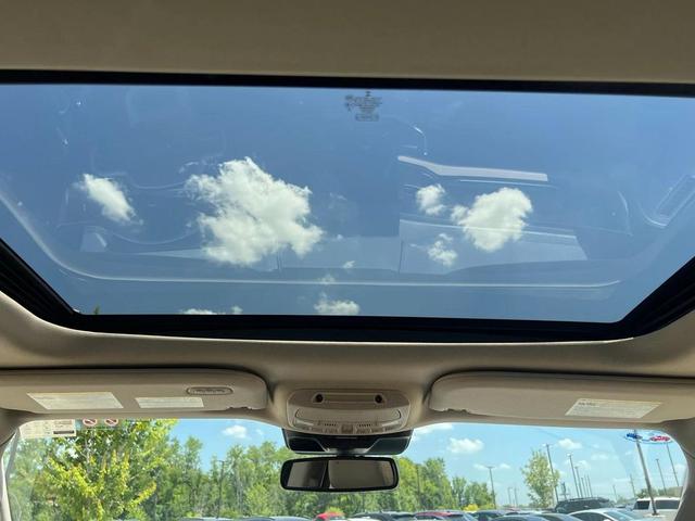 Photo of 2024 Oxford White Ford Expedition Max