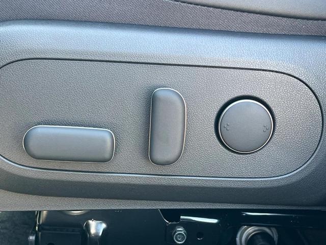 Photo of 2026 Abyss Black Pearl Hyundai KONA