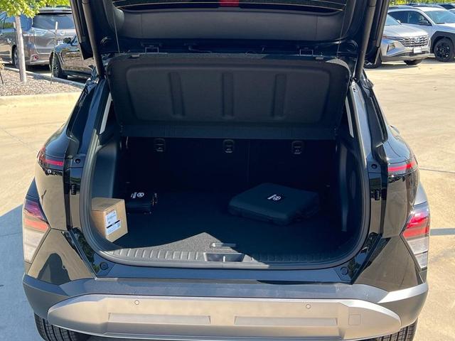 Photo of 2026 Abyss Black Pearl Hyundai KONA