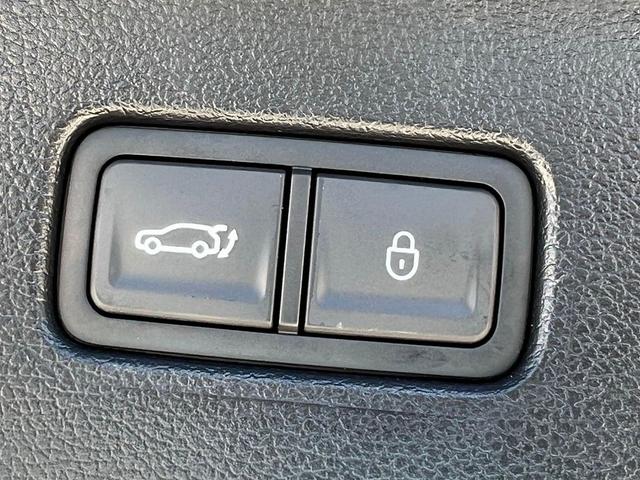Photo of 2023 Blue Genesis GV80