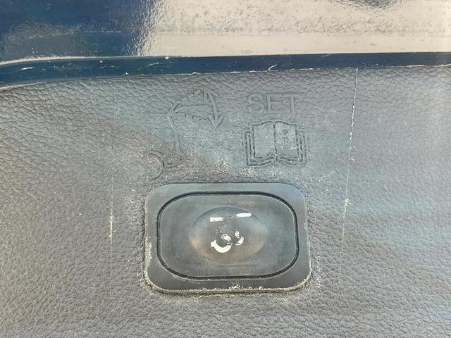 Photo of 2018 Shadow Black Ford Escape