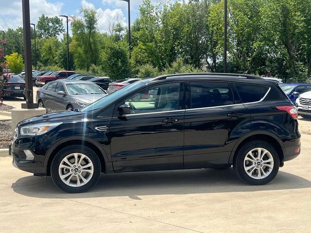 Photo of 2018 Shadow Black Ford Escape