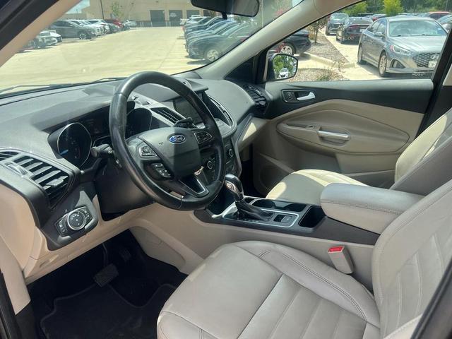 Photo of 2018 Shadow Black Ford Escape