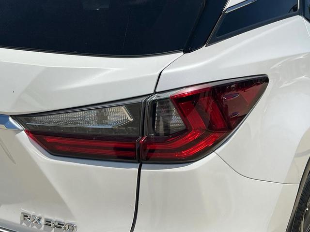 Photo of 2018 Eminent White Pearl Lexus RX 350