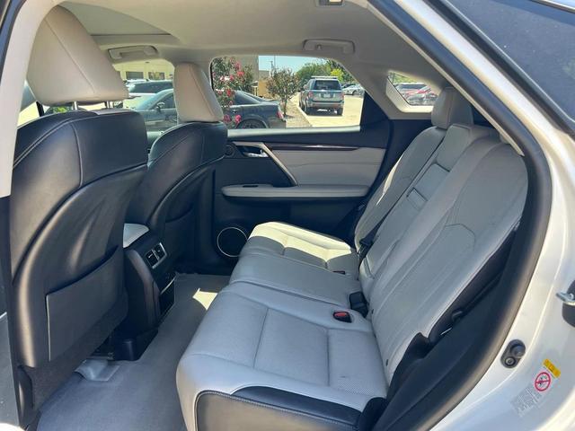 Photo of 2018 Eminent White Pearl Lexus RX 350