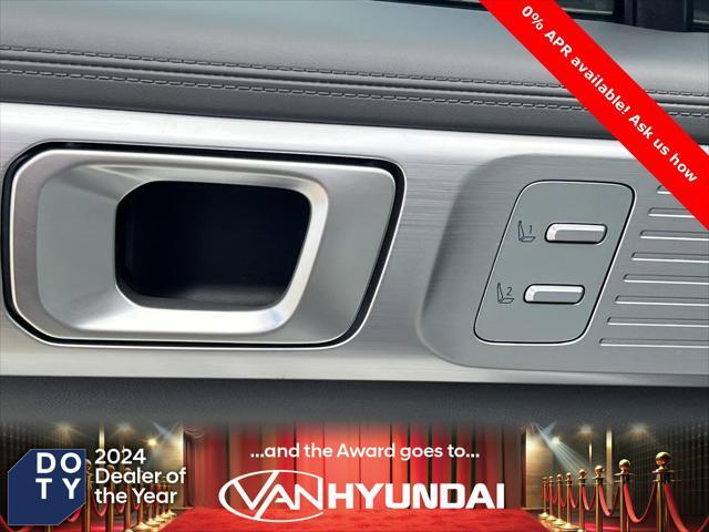Photo of 2025 Shimmering Silver Hyundai SANTA FE HEV