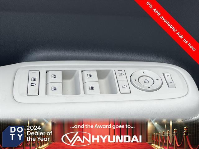Photo of 2025 Shimmering Silver Hyundai SANTA FE HEV